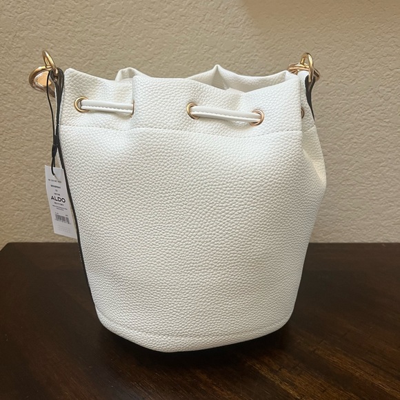 Aldo Berabrinax White Bucket Bag - Picture 6 of 10